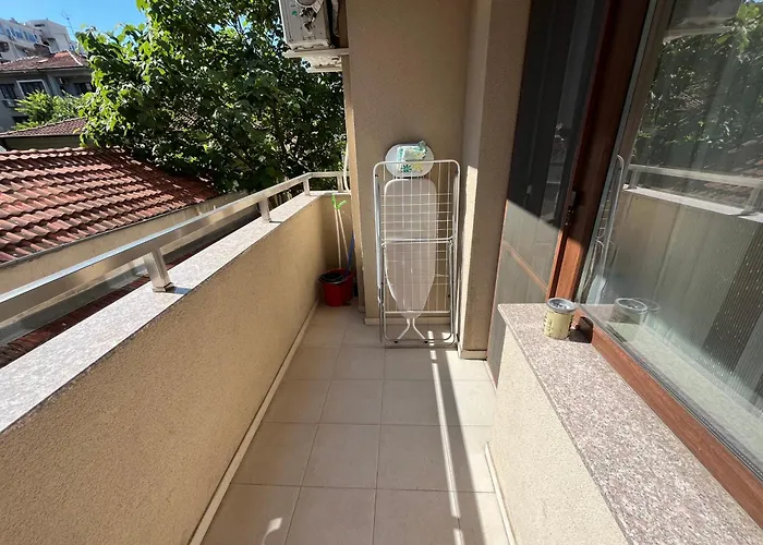 Апартамент Ideal Center By The Park - Walk To Kapana *